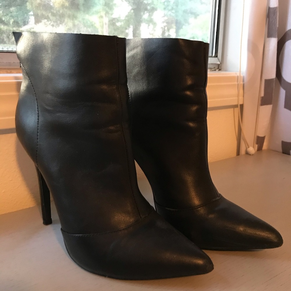 Michael Antonio Heels